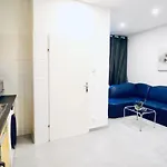 Beautiful 2Br And 1Lr Apartment 10 Minutes To St Stephens